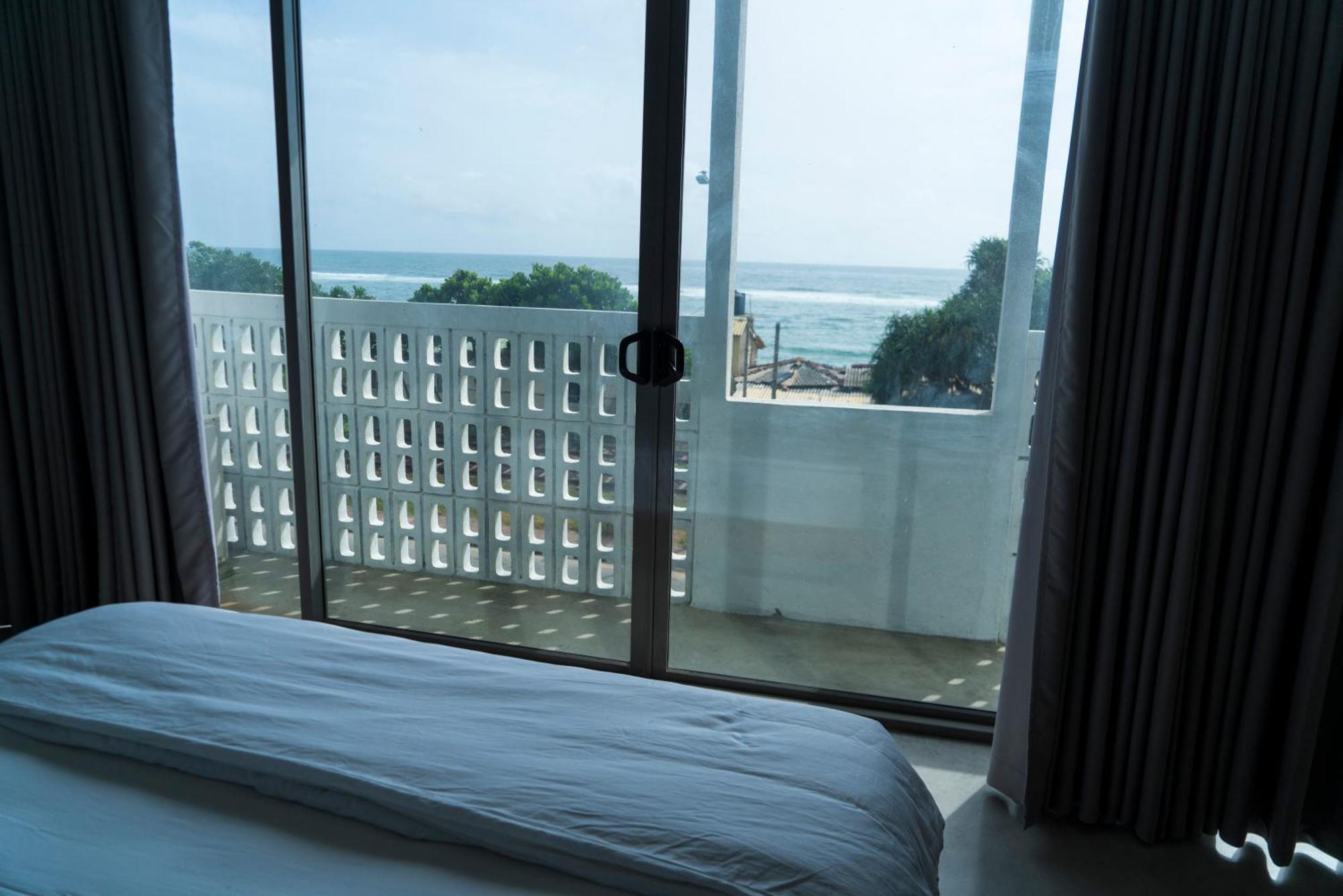 Four Petals Inn Colombo Exteriör bild