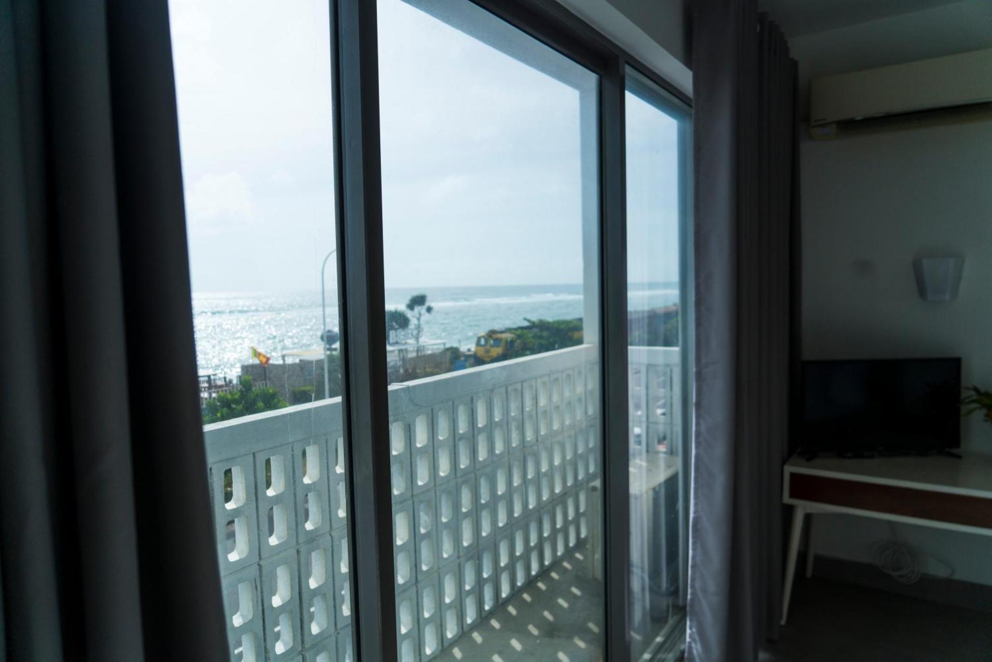 Four Petals Inn Colombo Exteriör bild