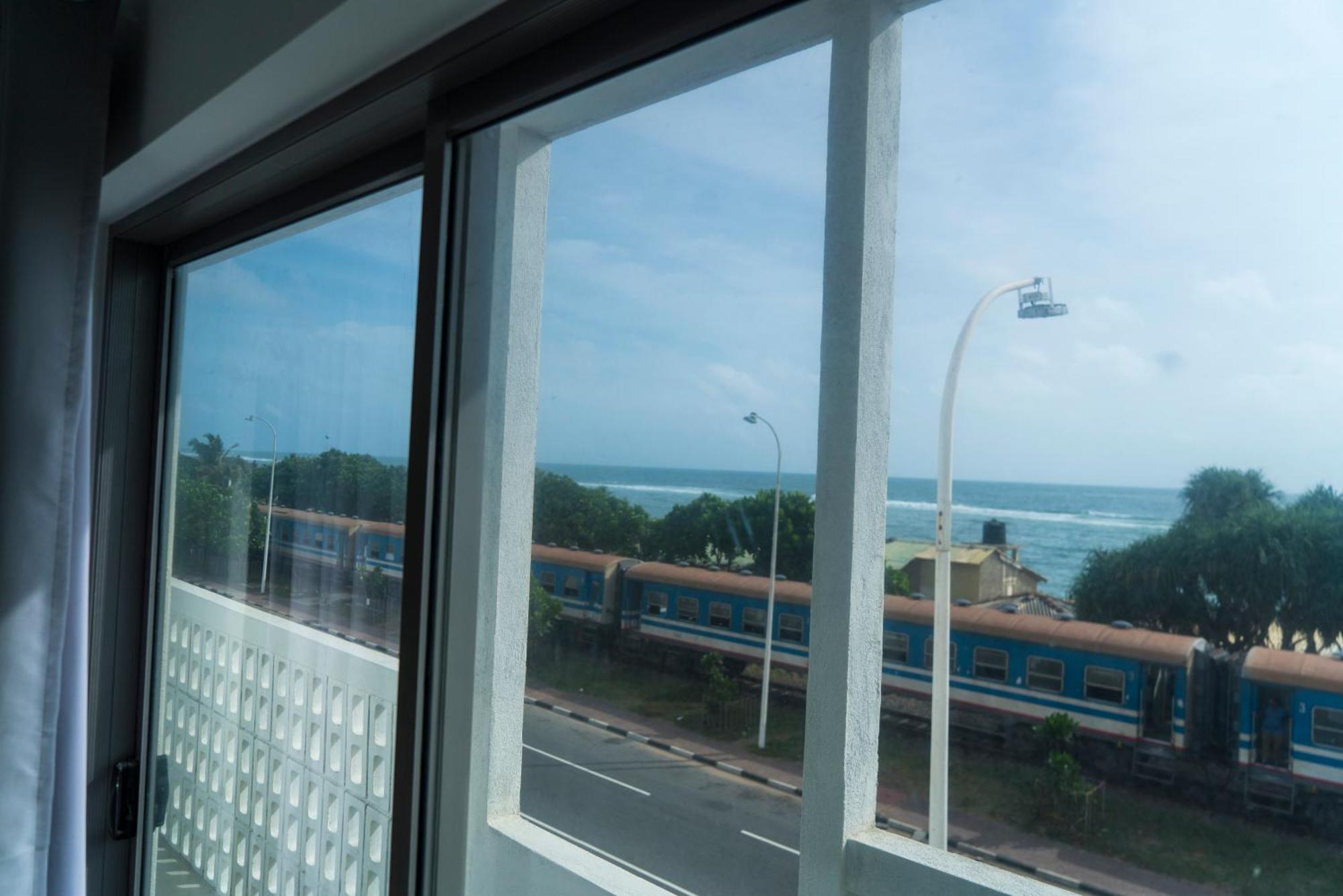 Four Petals Inn Colombo Exteriör bild