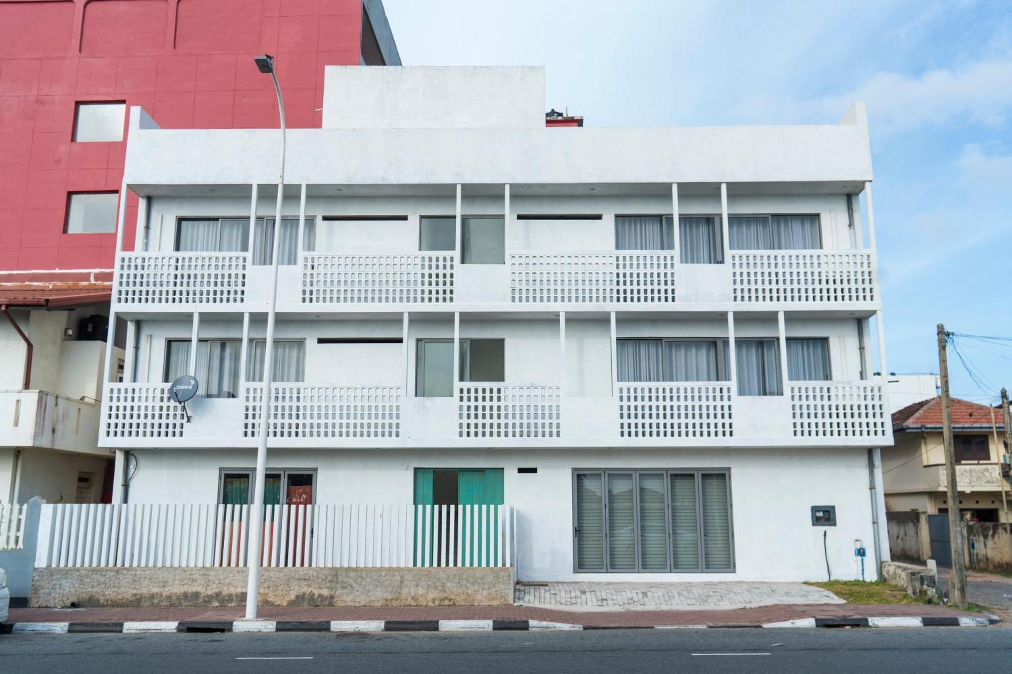 Four Petals Inn Colombo Exteriör bild