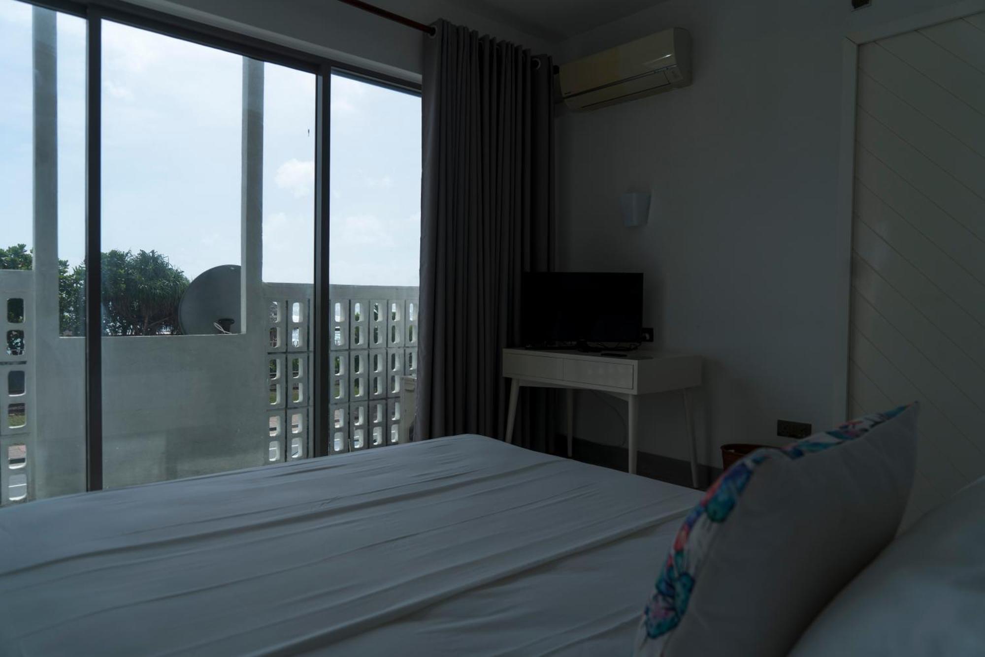 Four Petals Inn Colombo Exteriör bild