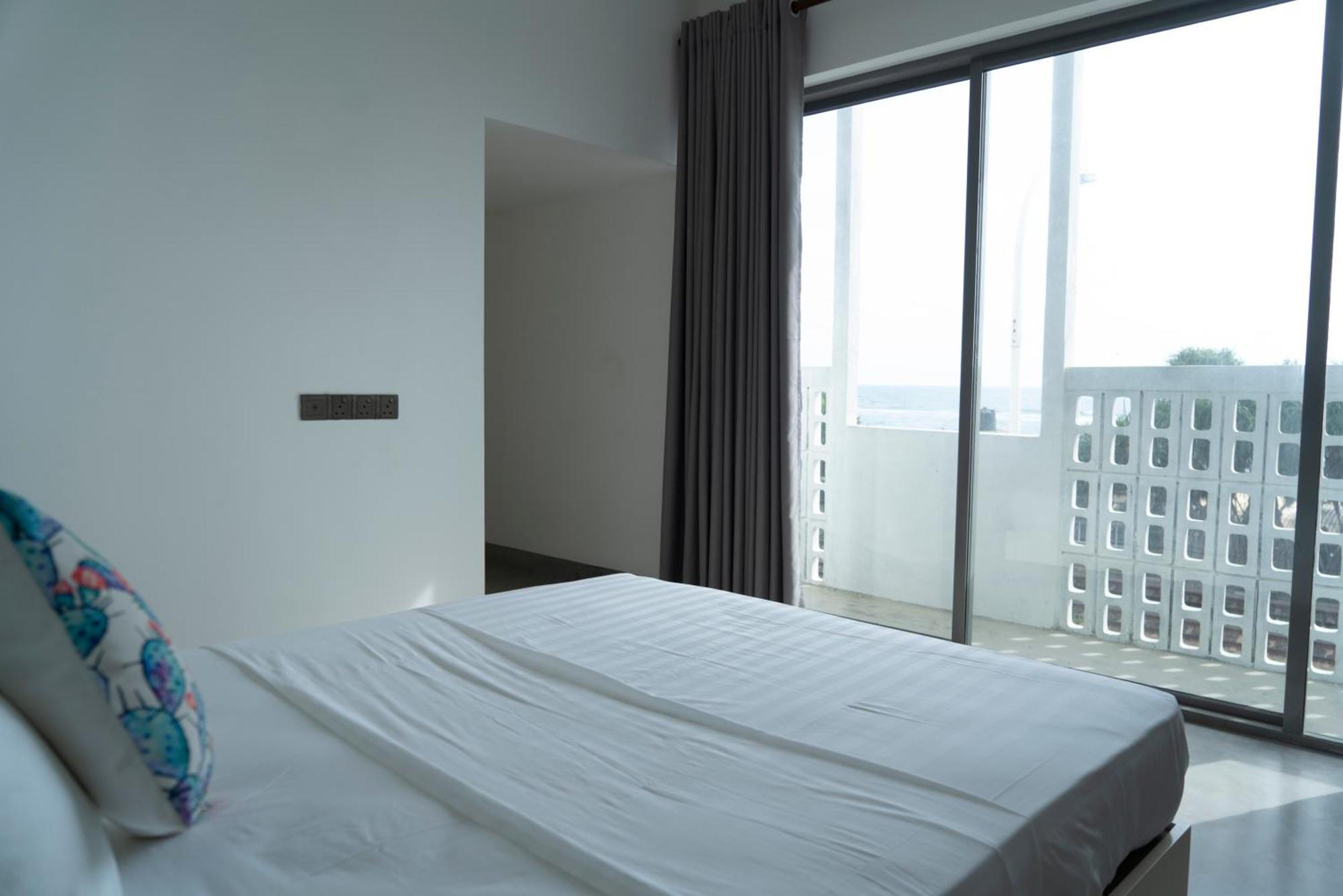 Four Petals Inn Colombo Exteriör bild